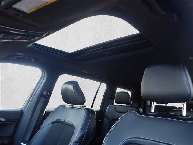 Used 2022 Jeep Grand Cherokee L Laredo image 12