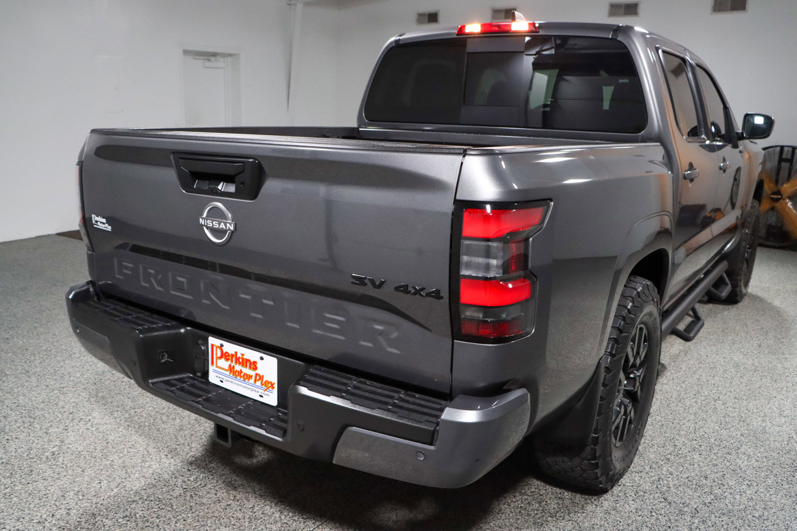 Used 2023 Nissan Frontier SV w/ SV Convenience Package AWD/4WD image 7