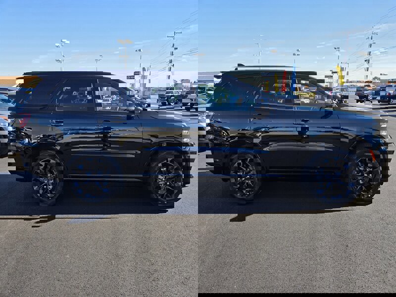 Used 2025 Dodge Durango GT image 2