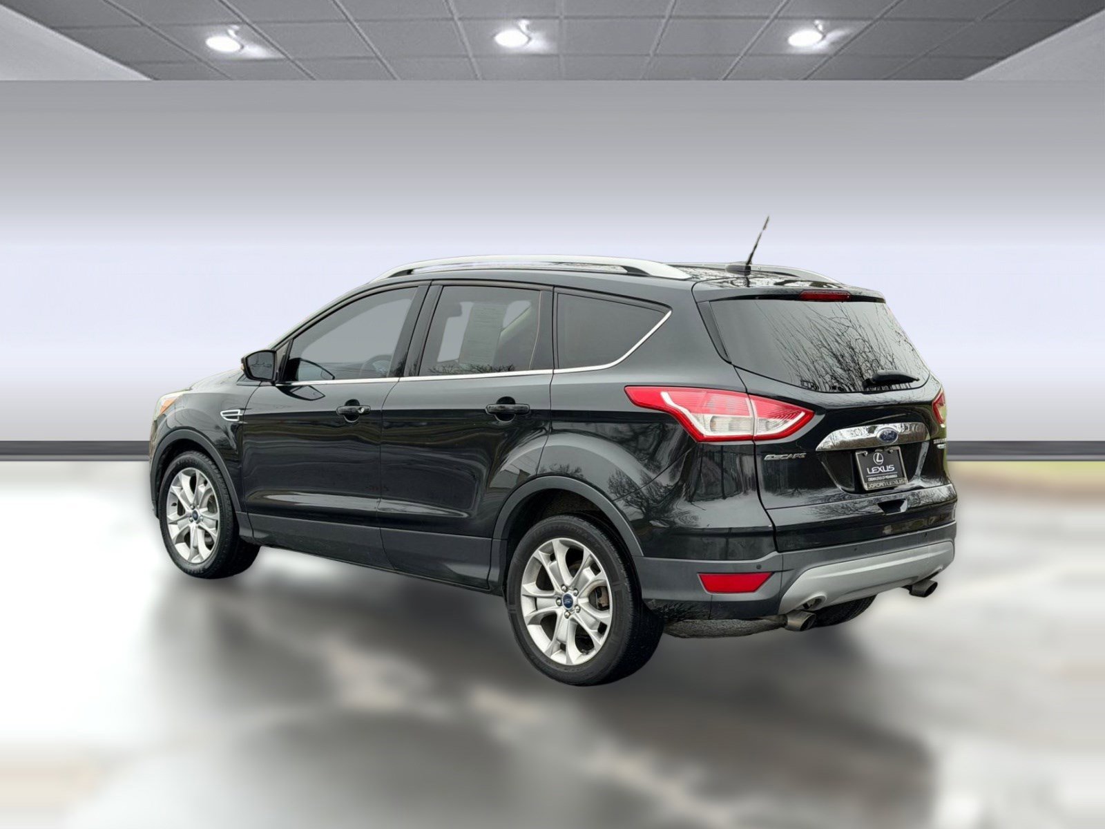 Used 2014 Ford Escape Titanium image 3