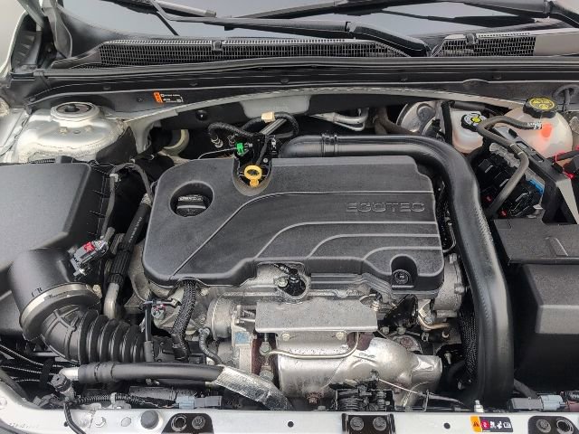 Used 2021 Chevrolet Malibu LT image 40