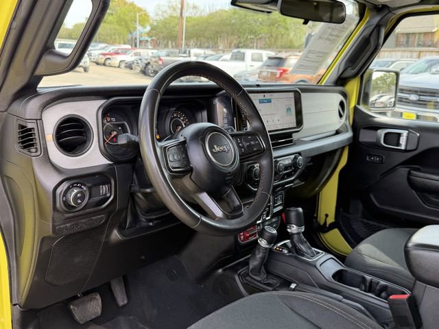 Used 2024 Jeep Gladiator Sport AWD/4WD image 13