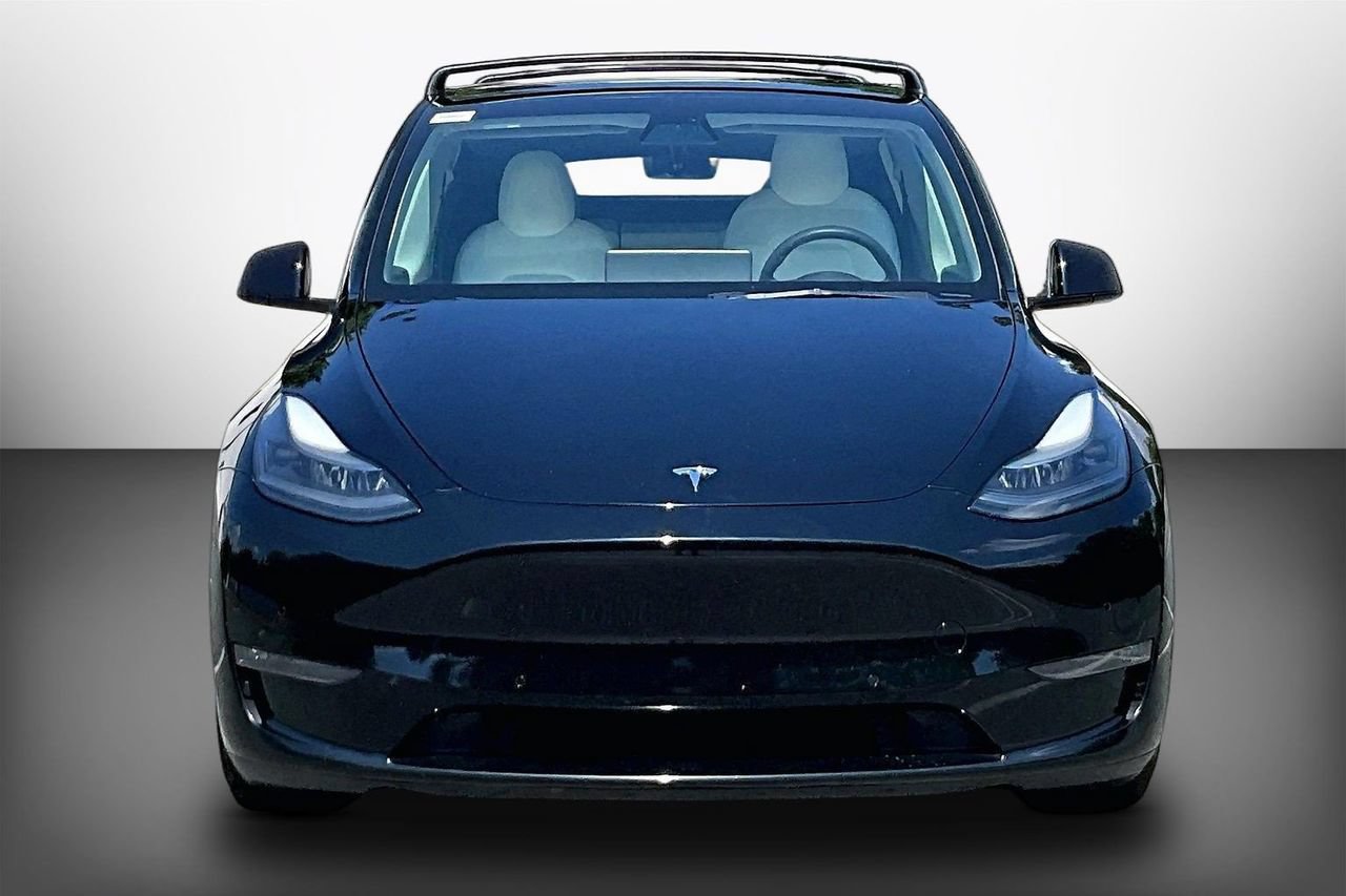 Used 2021 Tesla Model Y Performance AWD/4WD image 3