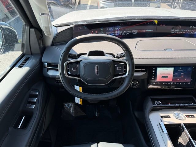 New 2025 Lincoln Navigator Reserve image 6