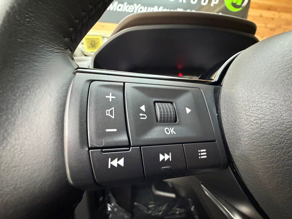 Used 2021 Nissan Rogue SL w/ Premium Package image 23