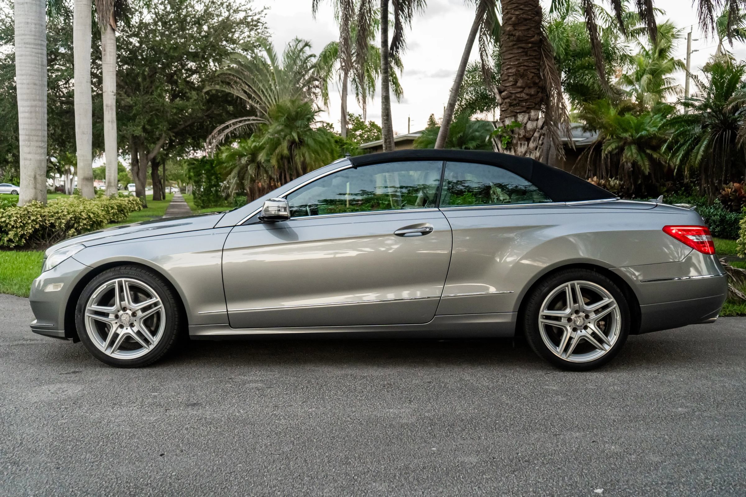 Used 2011 Mercedes-Benz E 350 Cabriolet w/ Premium 2 Pkg image 12