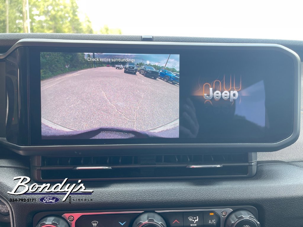 Used 2025 Jeep Wrangler Sport AWD/4WD image 6