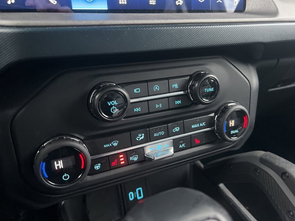 Used 2024 Ford Bronco Outer Banks image 37