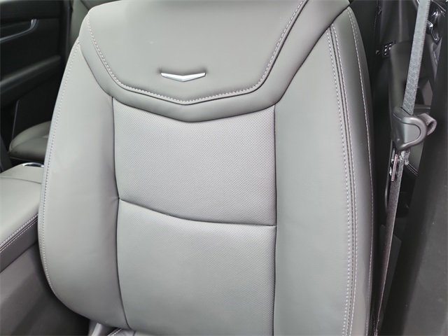 Used 2024 Cadillac XT6 Sport w/ Technology Package image 14