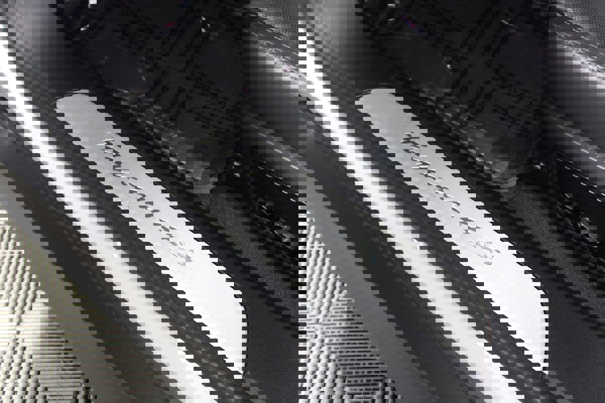 Used 2020 Porsche Taycan 4S image 12