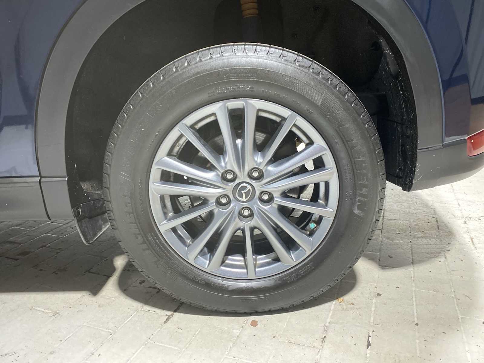 Used 2017 MAZDA CX-5 Touring w/ Preferred Equipment Package AWD/4WD image 8