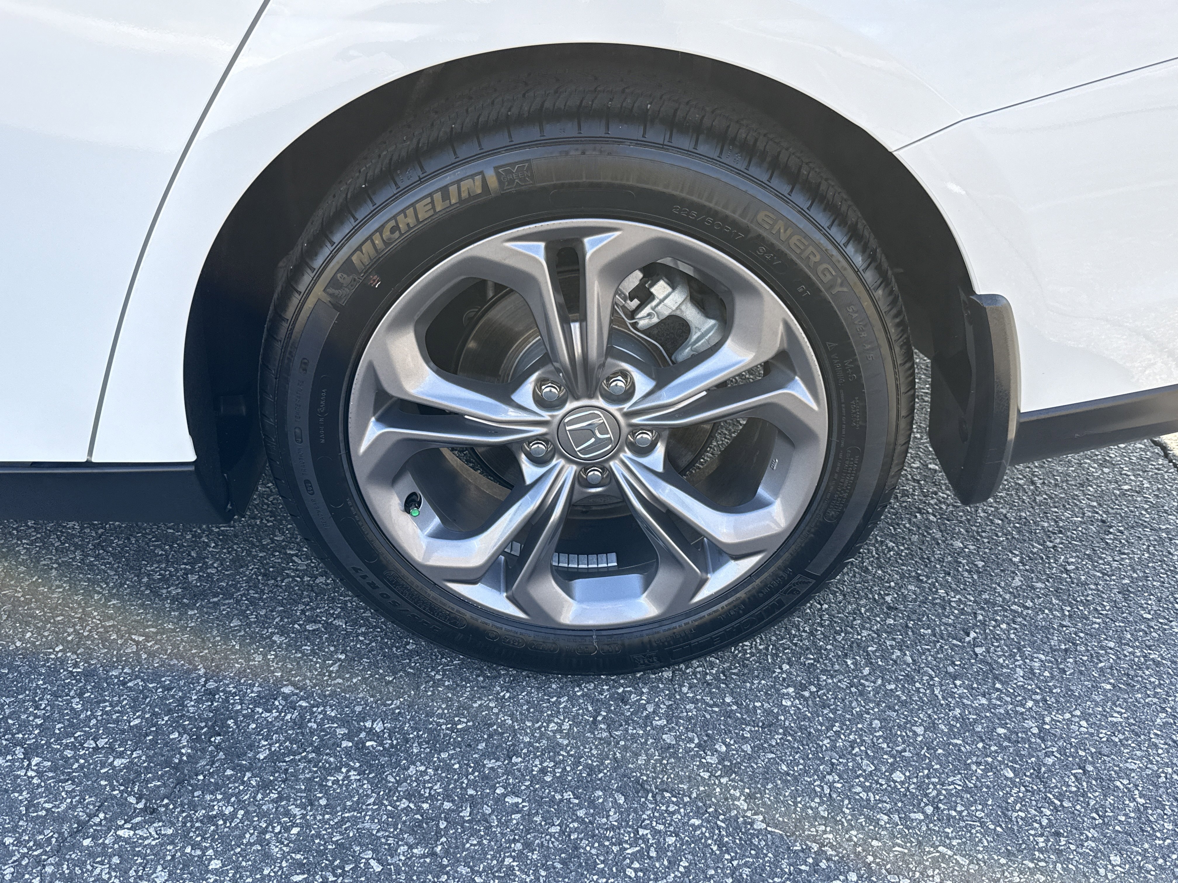 Used 2024 Honda Accord EX image 13