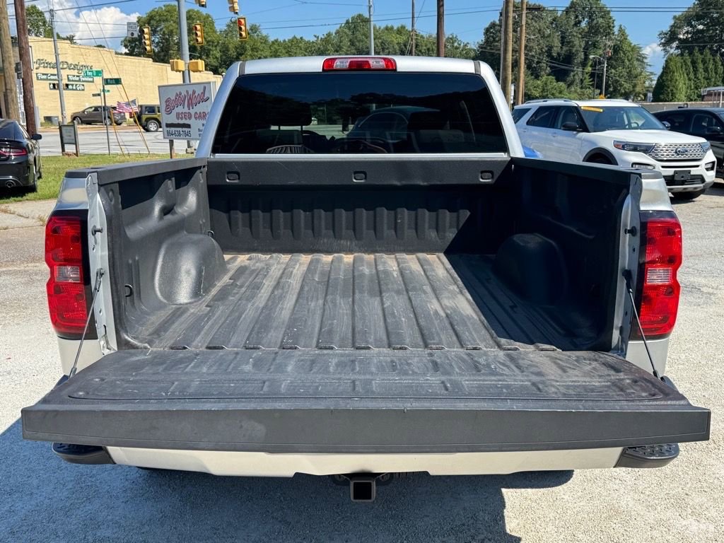 Used 2018 Chevrolet Silverado 1500 LT w/ All Star Edition AWD/4WD image 9