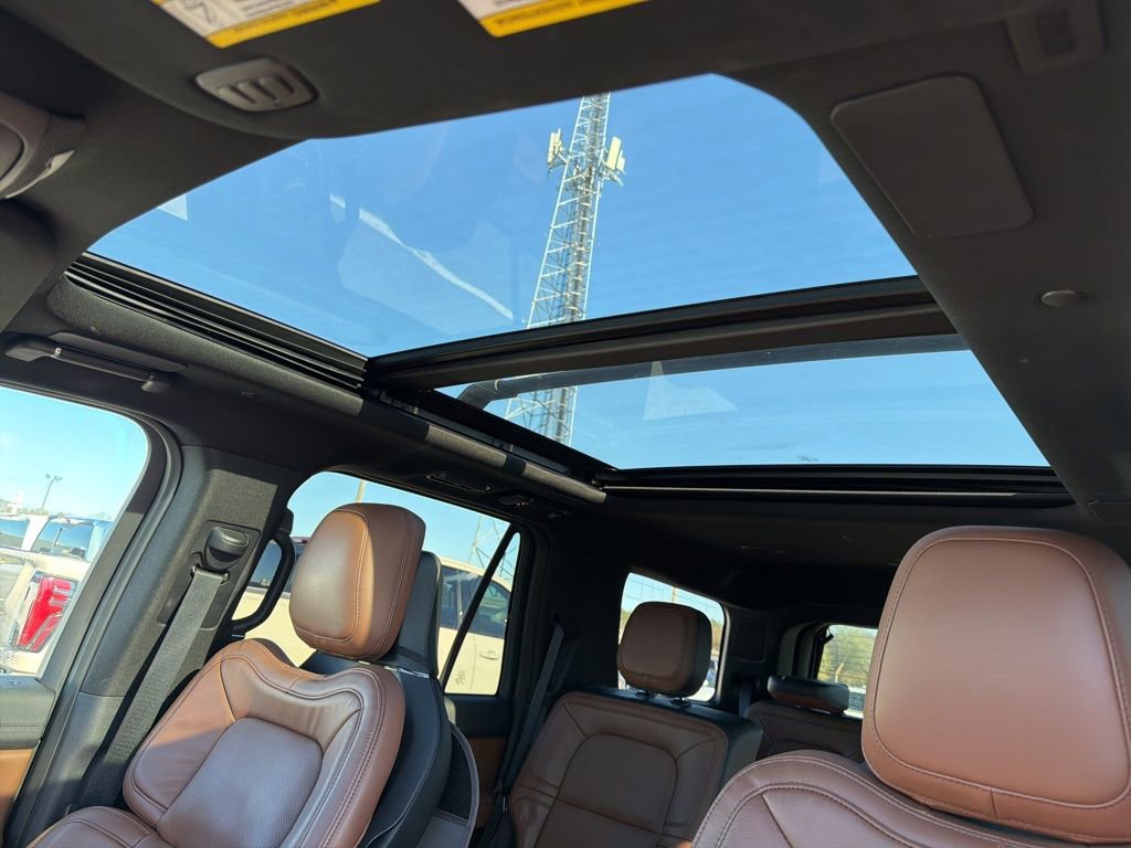 Used 2022 Lincoln Navigator Reserve image 20