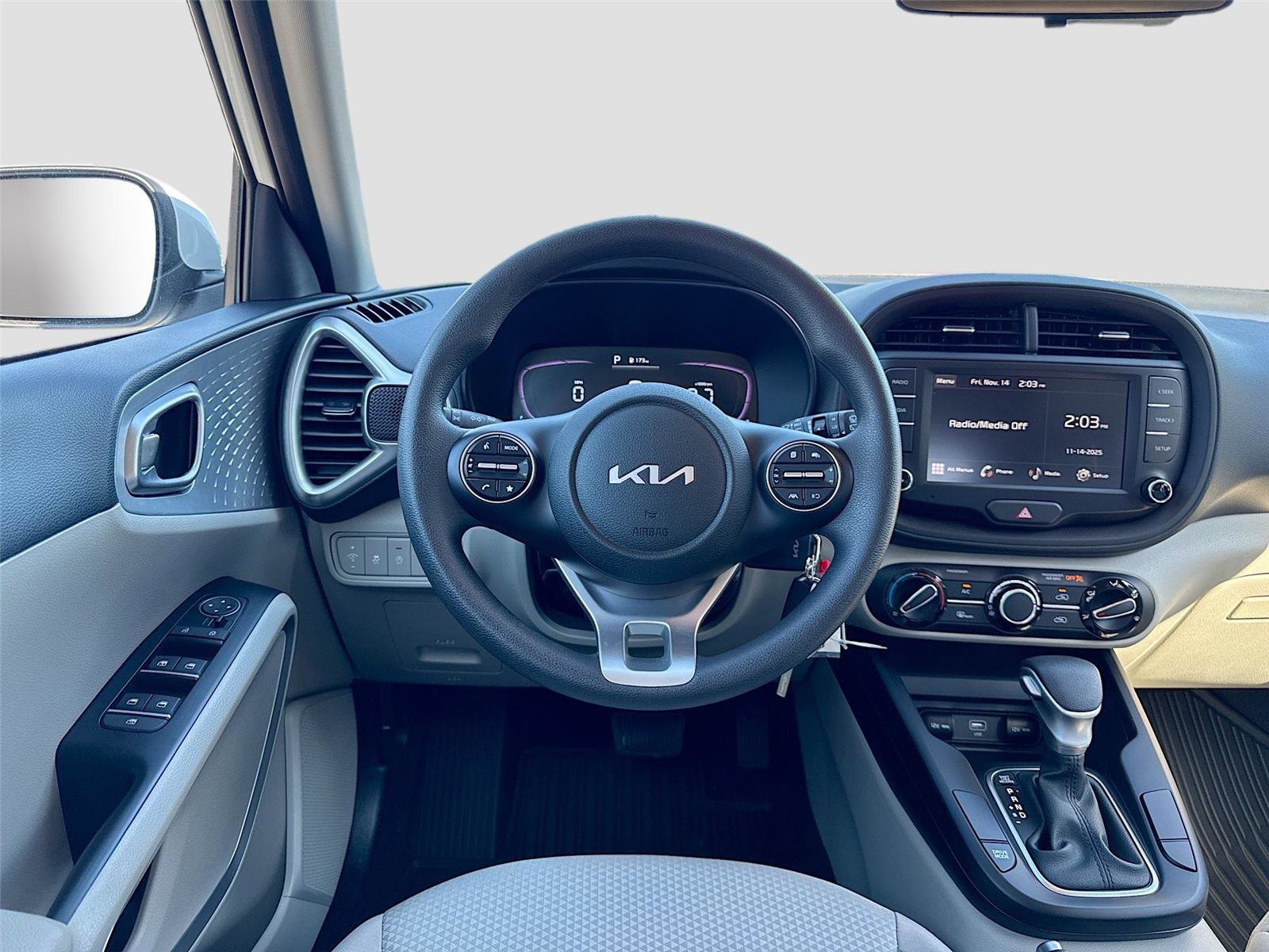 Used 2023 Kia Soul LX image 20