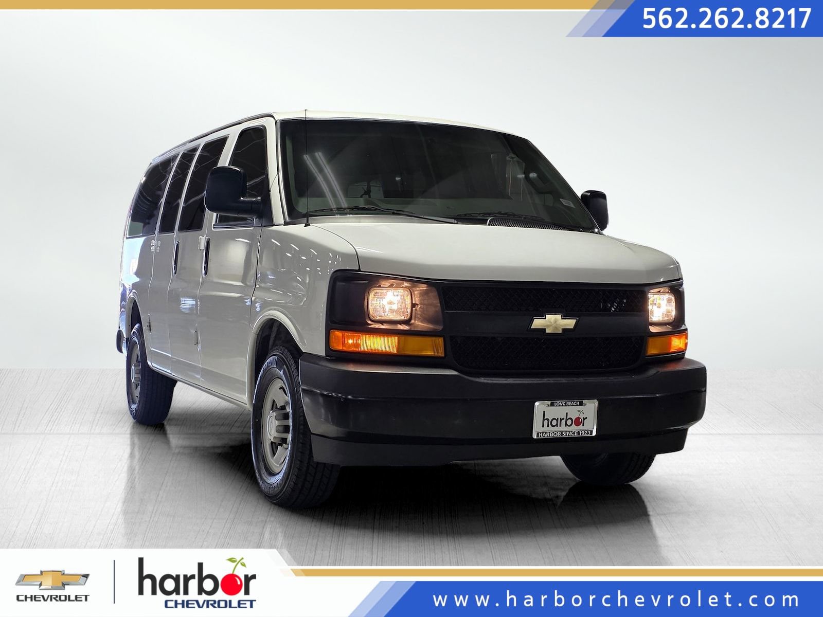 Used 2017 Chevrolet Express 2500 LS image 1