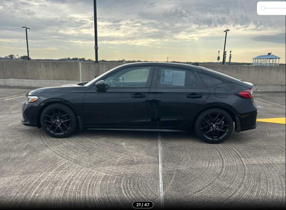 Used 2024 Honda Civic Sport image 4