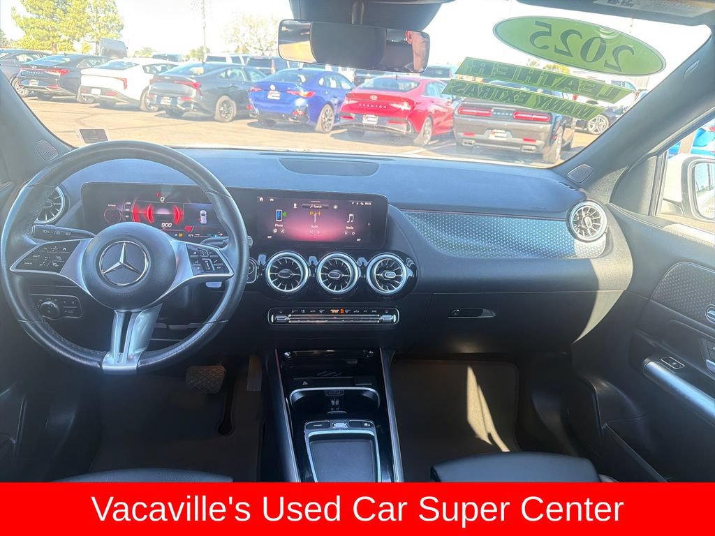 Used 2025 Mercedes-Benz GLA 250 4MATIC image 12
