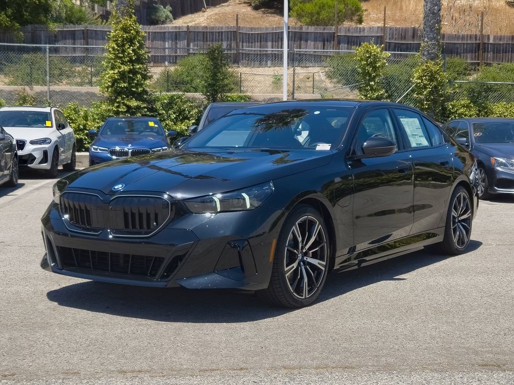 New 2027 BMW 550e xDrive w/ M Sport Professional Package AWD/4WD image 2