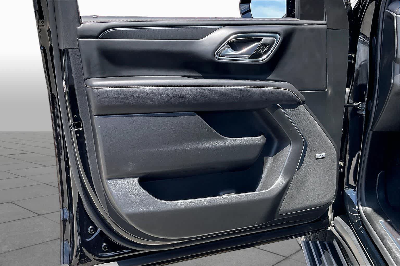 Certified 2024 GMC Yukon AT4 w/ AT4 Premium Package AWD/4WD image 20