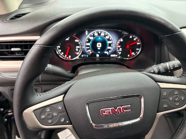 Certified 2019 GMC Acadia Denali w/ Technology Package AWD/4WD image 11