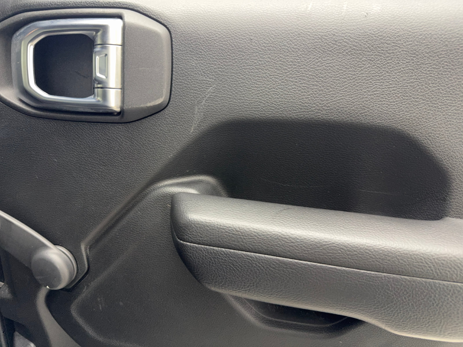 Used 2023 Jeep Wrangler Unlimited Sport AWD/4WD image 46