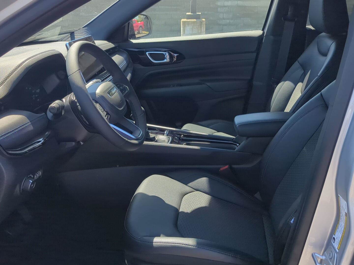 New 2026 Jeep Compass Latitude AWD/4WD image 12