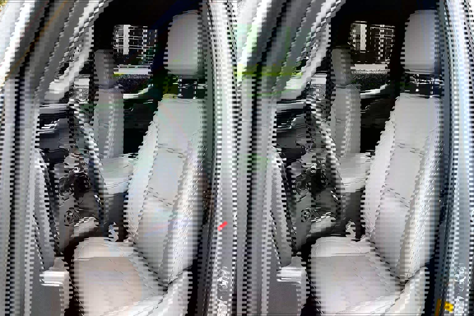 Used 2023 GMC Sierra 1500 SLT w/ SLT Premium Package AWD/4WD image 9