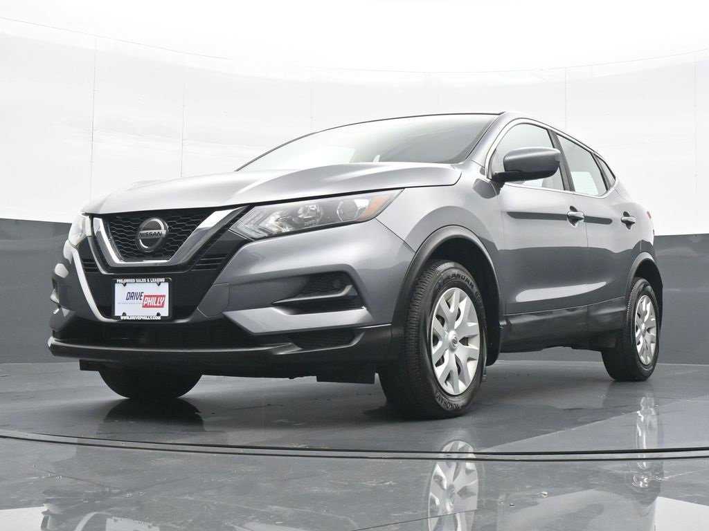 Used 2020 Nissan Rogue Sport S image 16
