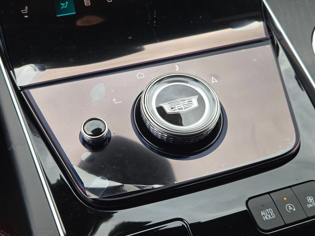 New 2026 Cadillac Escalade Luxury image 36