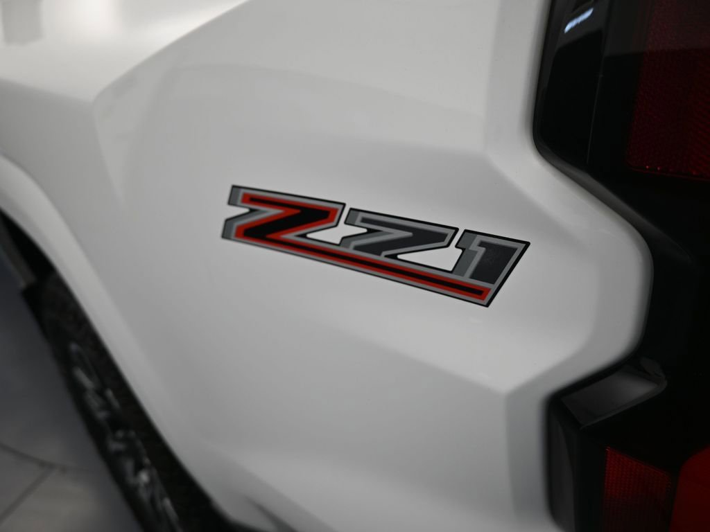 Used 2023 Chevrolet Colorado Z71 image 38