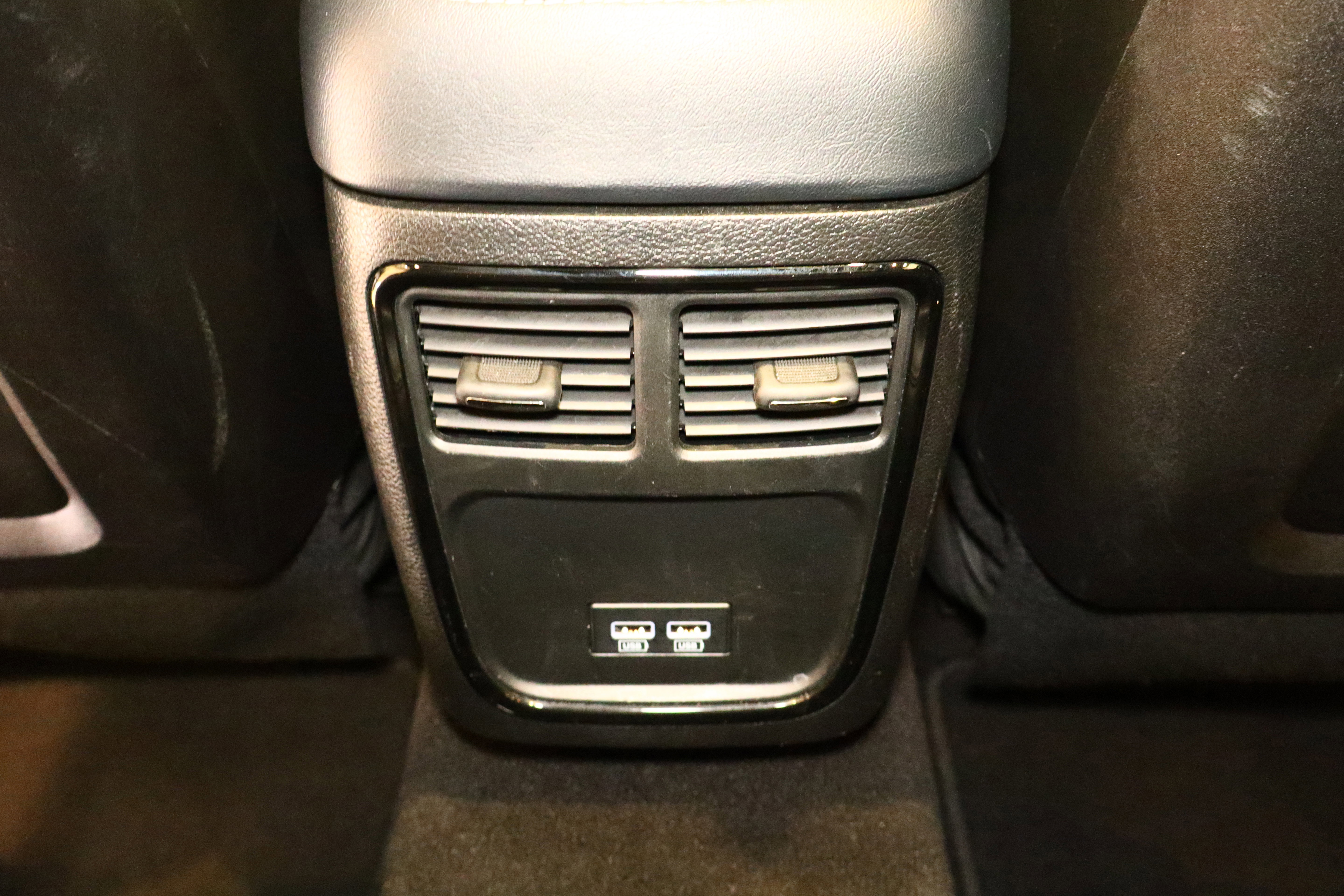 Used 2023 Chrysler 300 S image 38