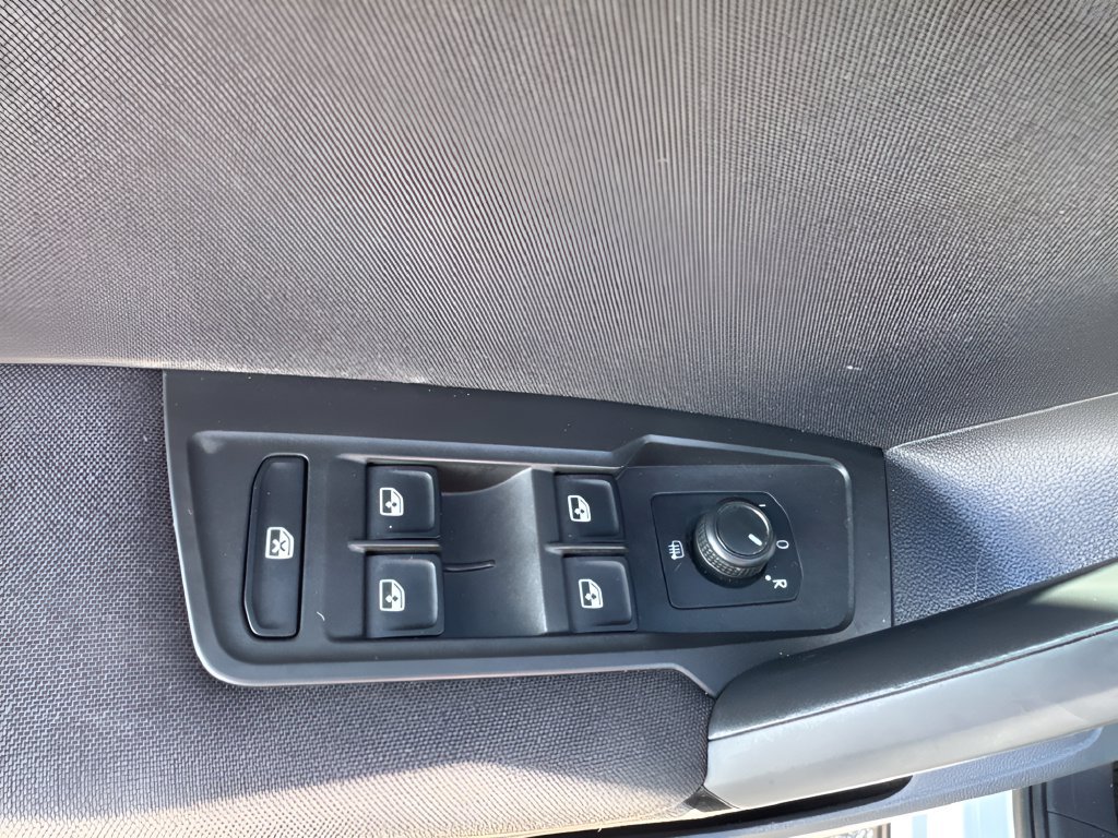 Used 2019 Volkswagen Tiguan S AWD/4WD image 22