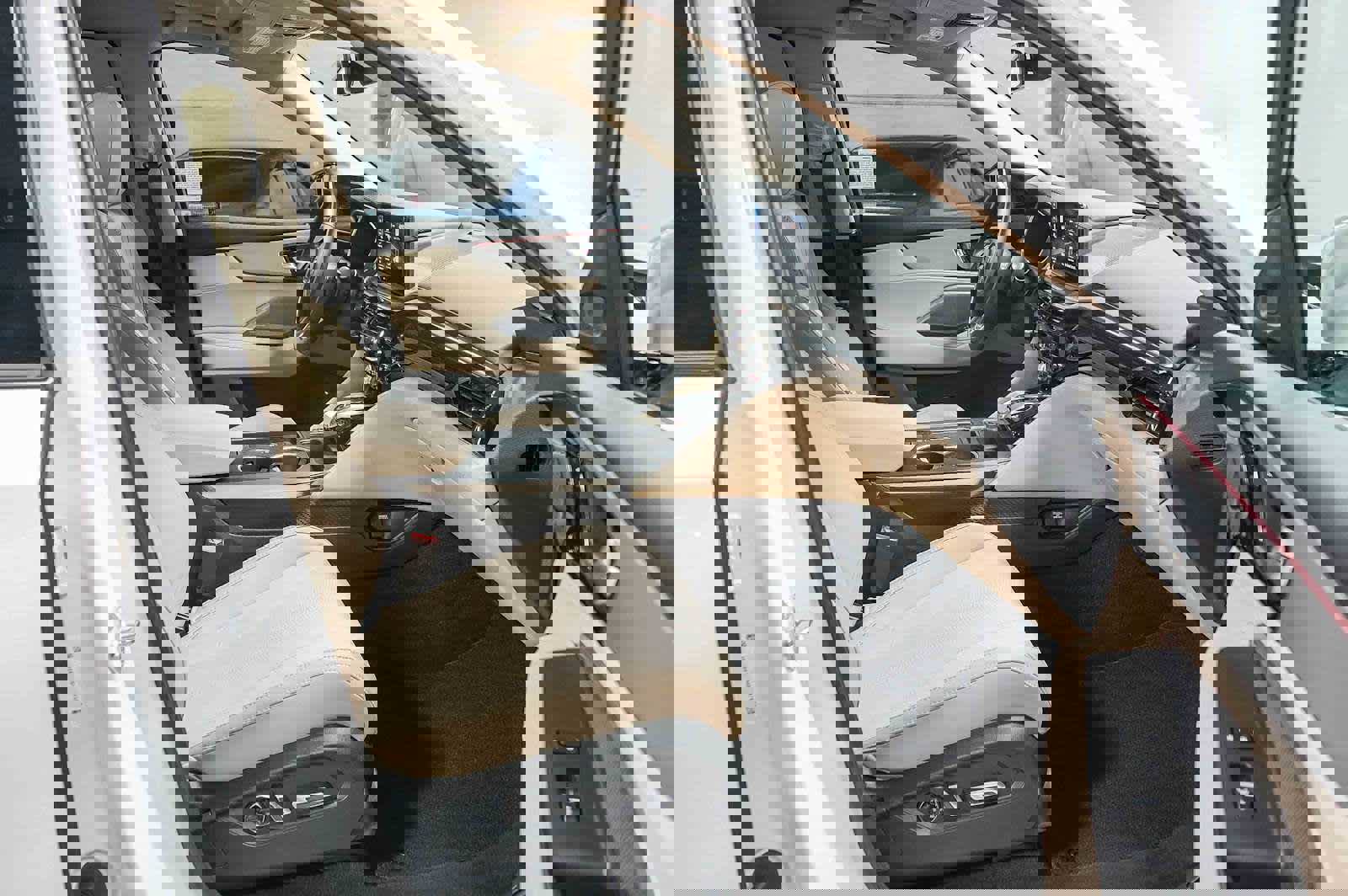 Used 2025 Acura MDX FWD w/ Technology Package image 16