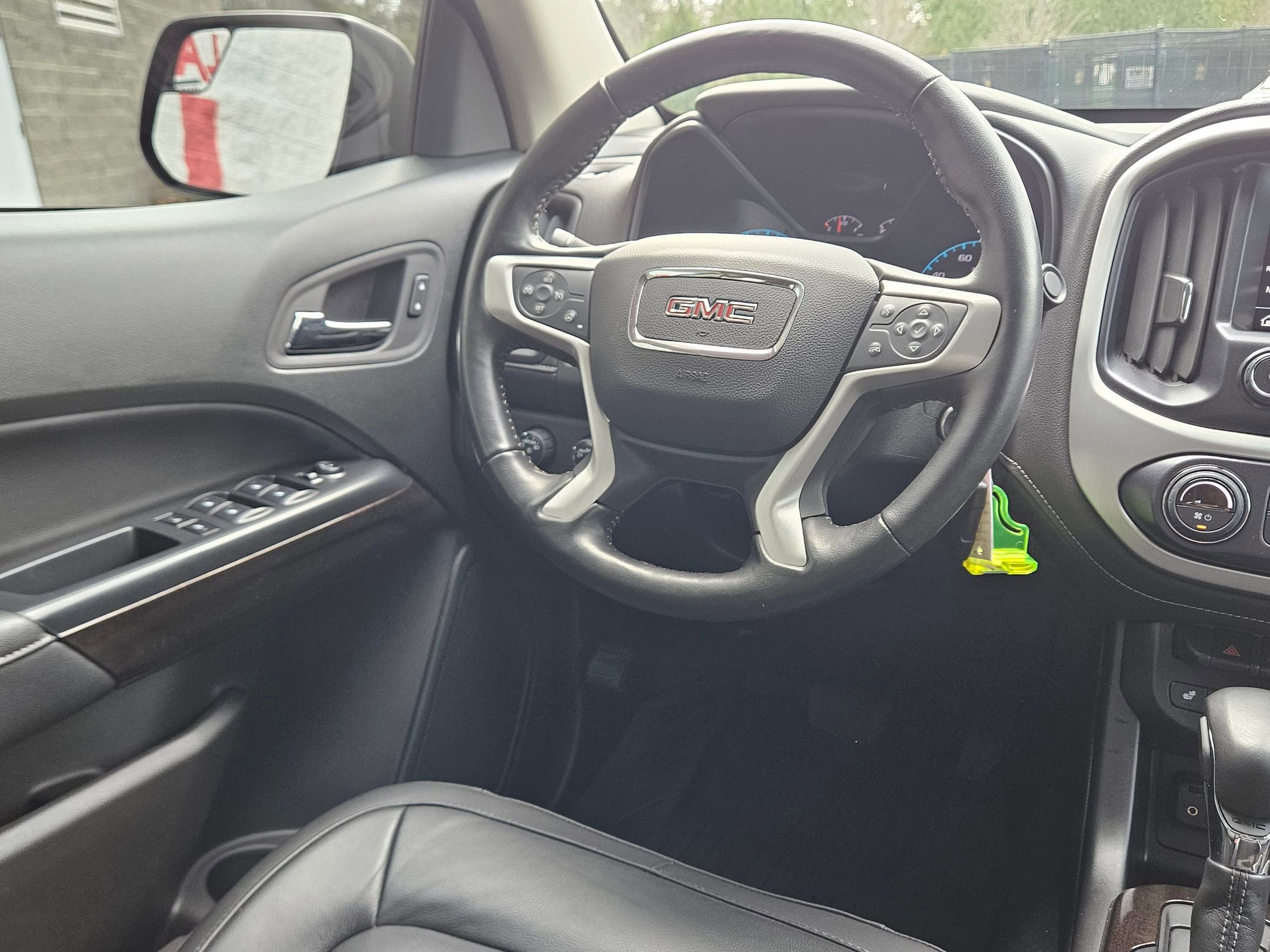 Used 2022 GMC Canyon Elevation w/ Elevation Premium Package image 9