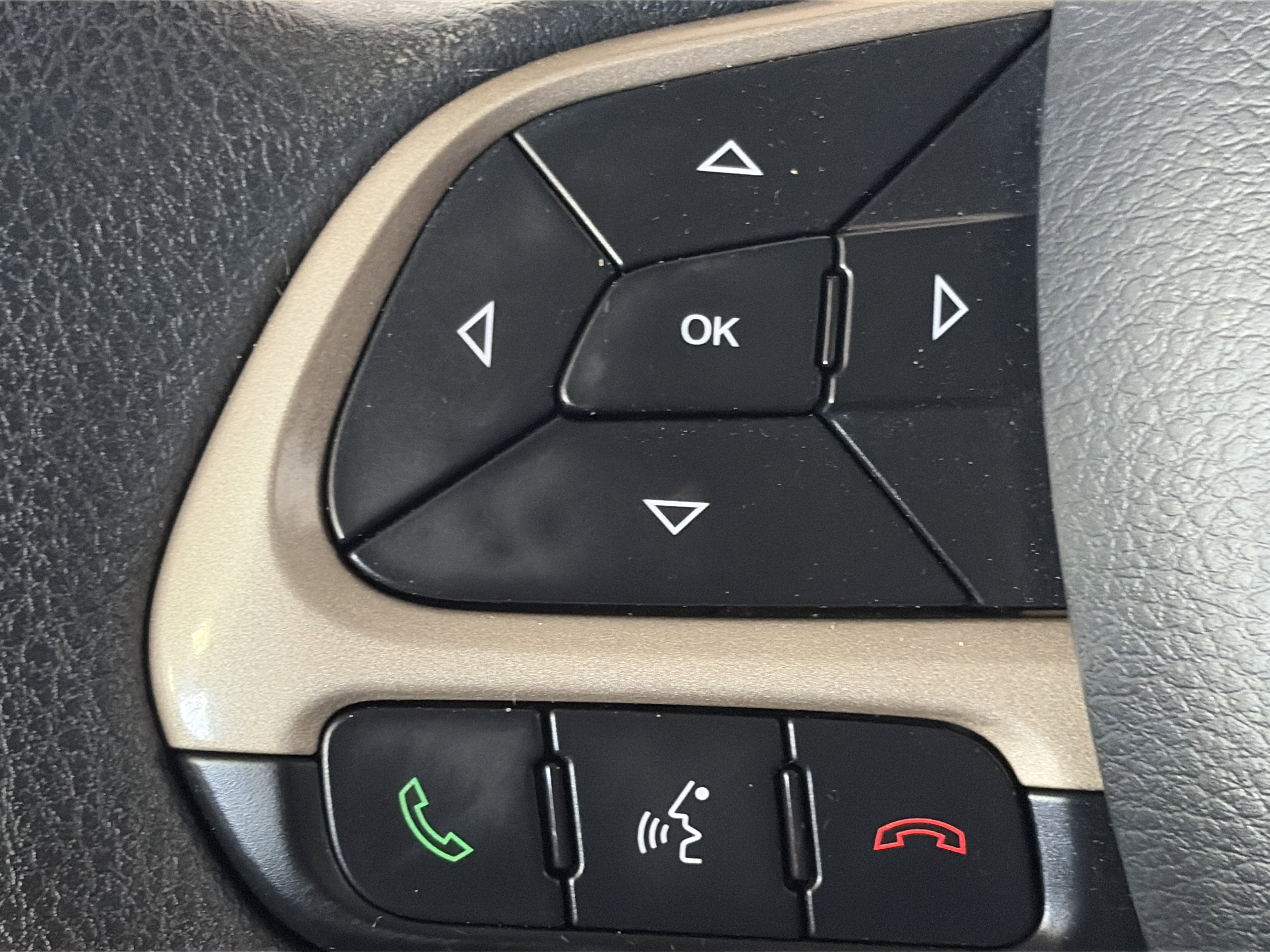 Used 2017 Jeep Renegade Sport w/ Power & Air Group image 17