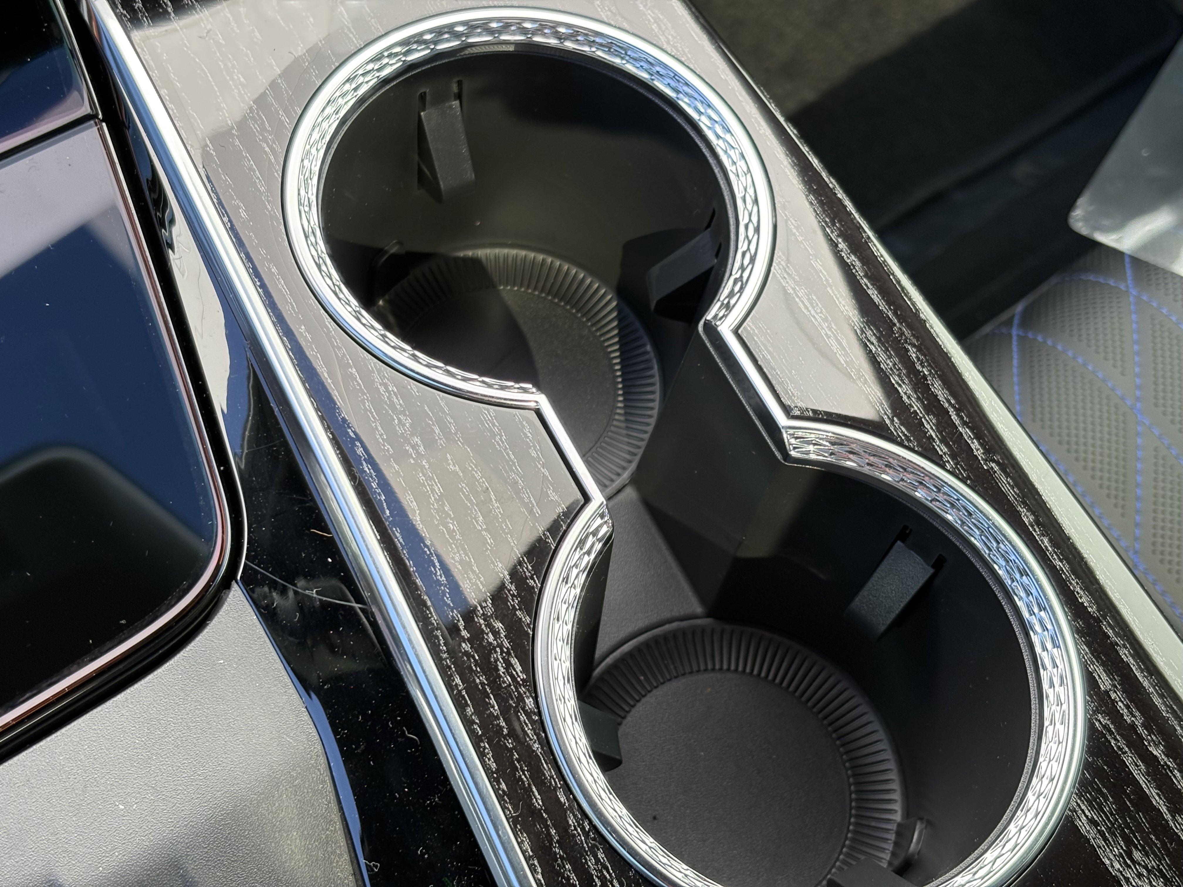 New 2026 Cadillac Escalade IQL Sport 1 image 32