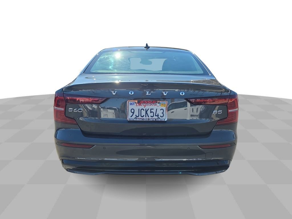 Used 2024 Volvo S60 B5 Core image 7
