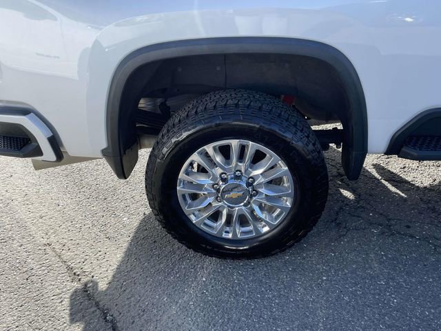Used 2022 Chevrolet Silverado 2500 High Country w/ LPO, Hitch Package image 9