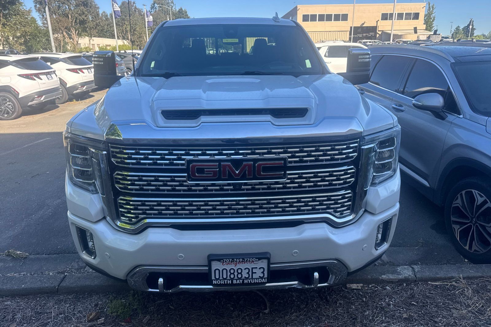 Used 2021 GMC Sierra 2500 Denali w/ Denali Ultimate Package AWD/4WD image 3