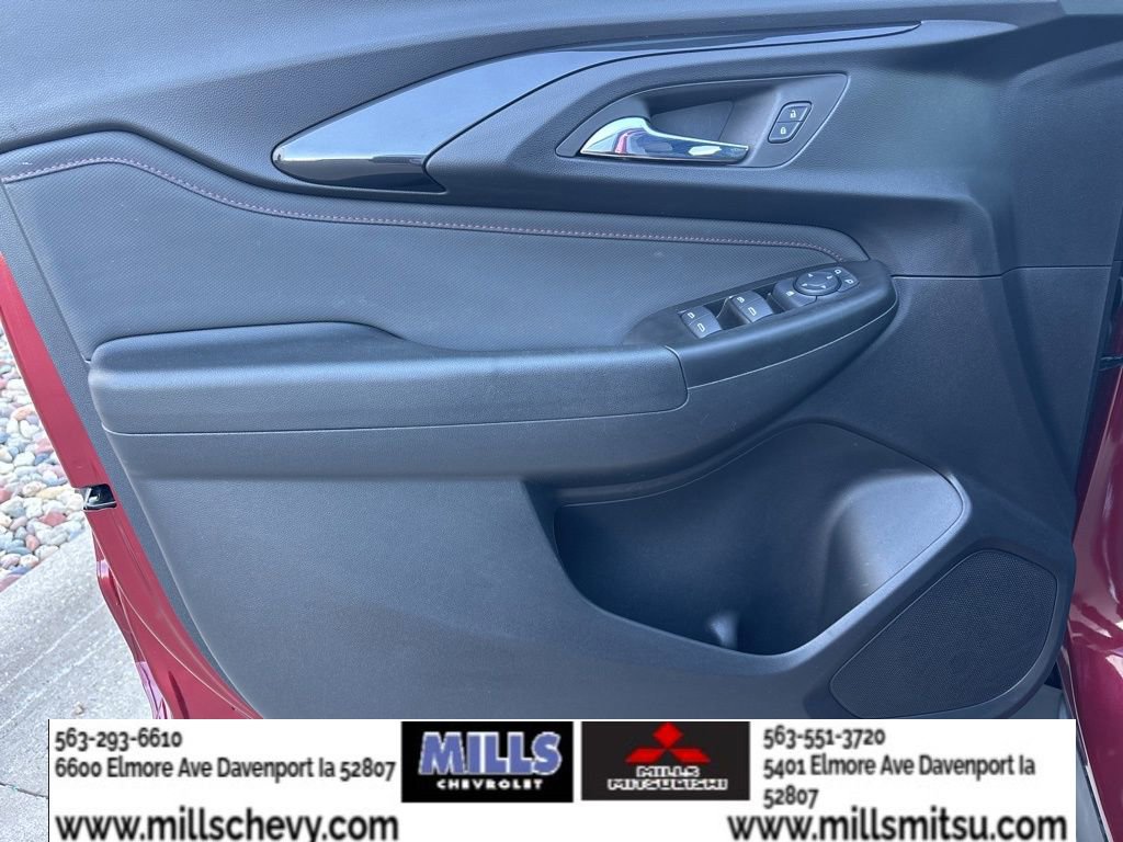 Used 2023 Chevrolet TrailBlazer RS w/ Convenience Package FWD image 10