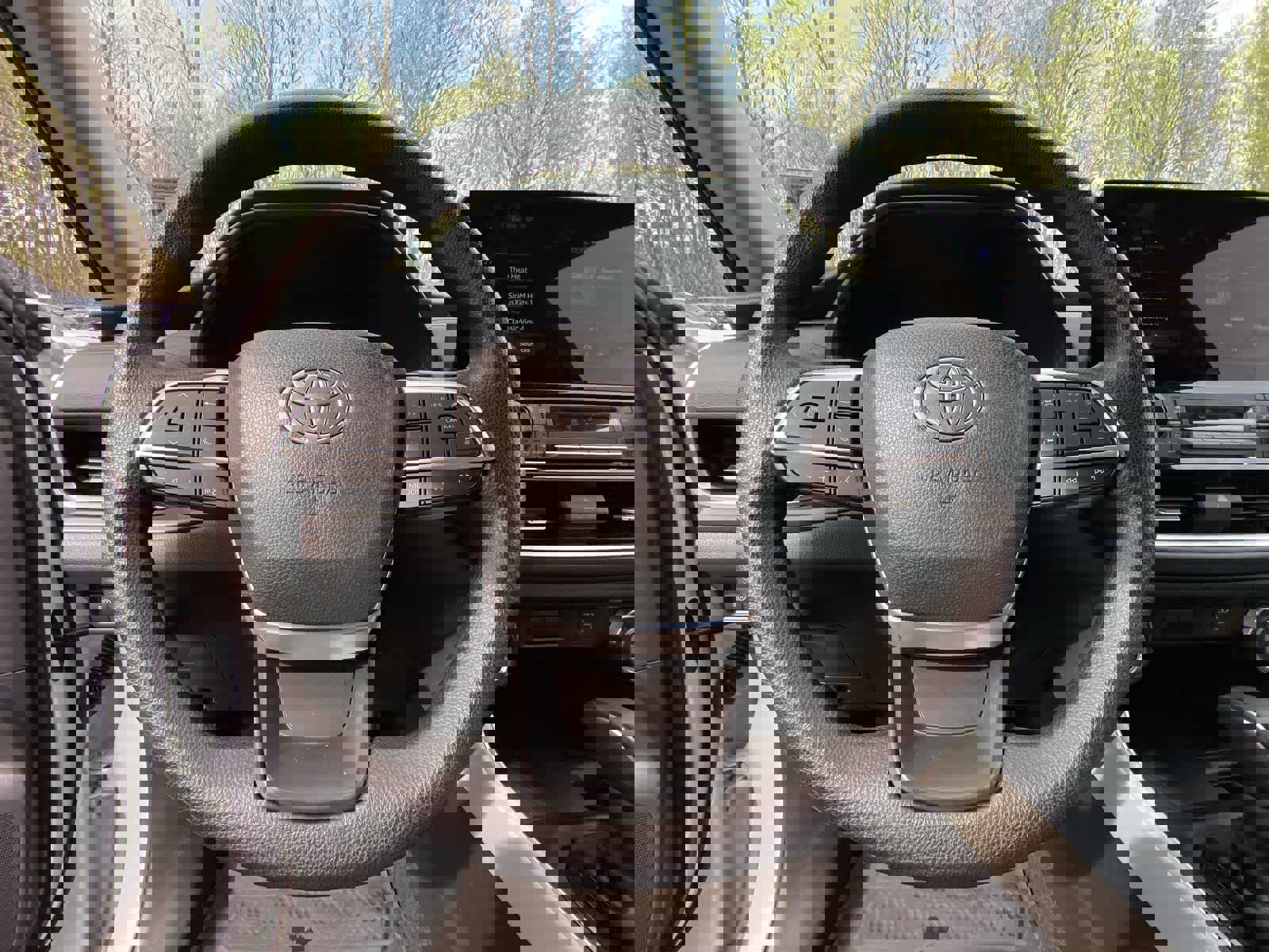 Certified 2025 Toyota Grand Highlander FWD image 29