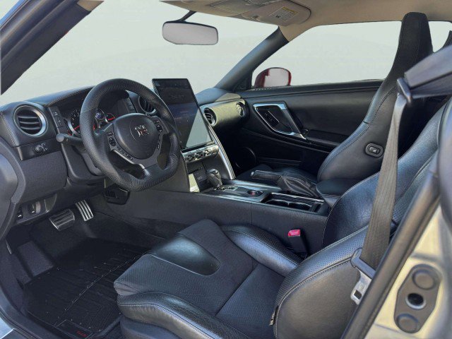 Used 2009 Nissan GT-R Premium image 22