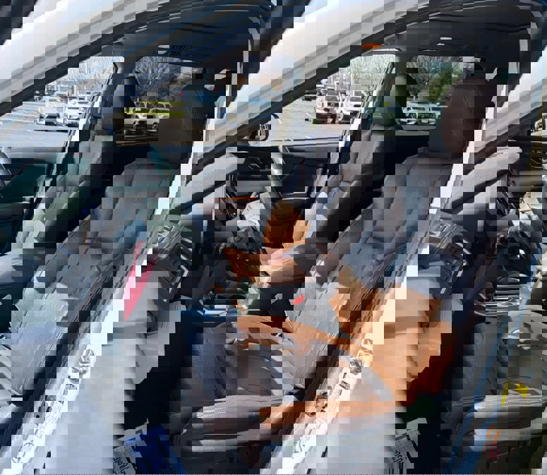 Used 2019 Subaru Ascent Touring image 14