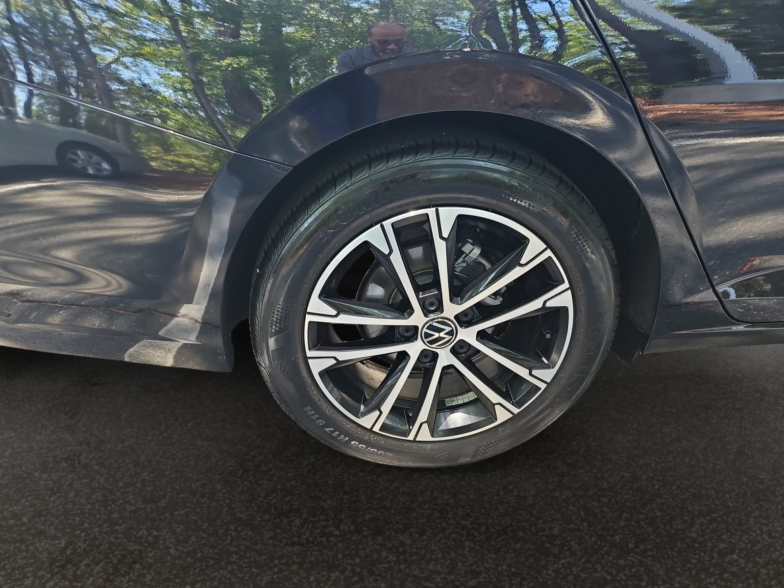 Used 2025 Volkswagen Jetta Sport FWD image 41