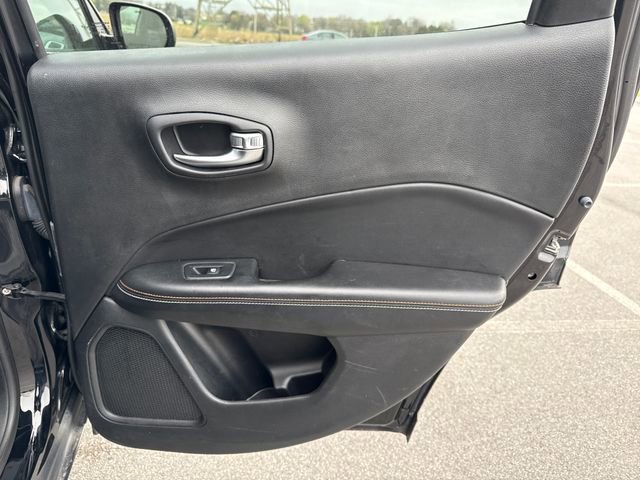 Used 2019 Jeep Compass Latitude w/ Cold Weather Group image 16