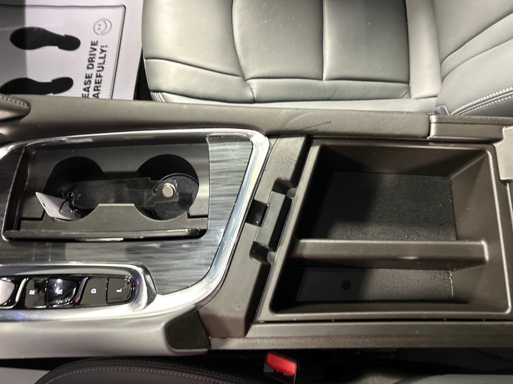 Used 2023 Buick Enclave Essence w/ LPO, Floor Liner Package FWD image 21