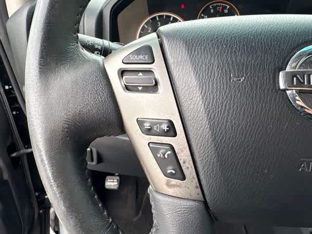 Used 2015 Nissan Titan SV w/ SV Value Truck Package RWD image 12