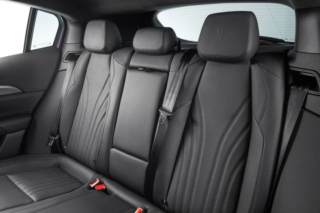 Used 2024 Maserati Grecale GT image 23