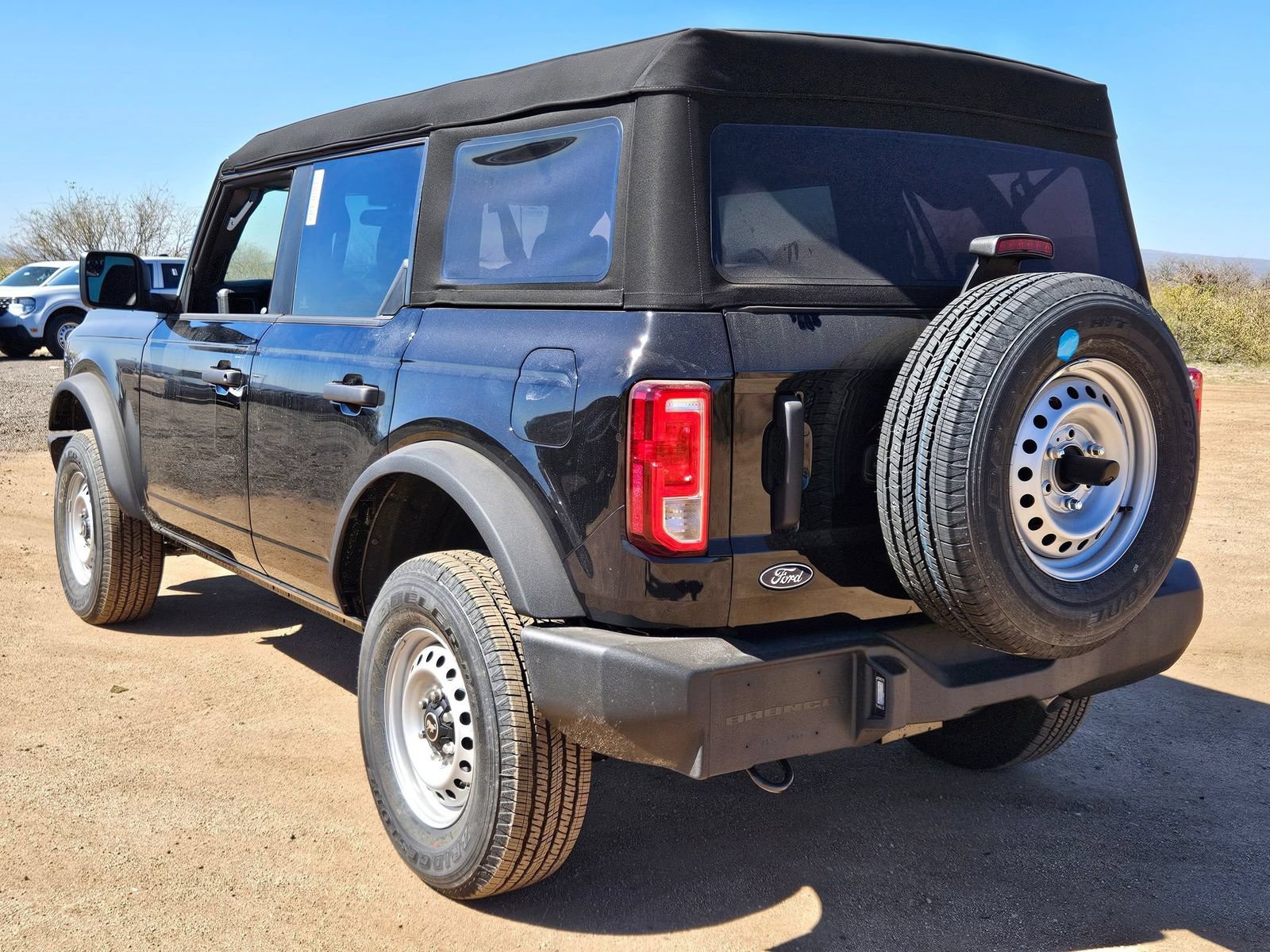 New 2026 Ford Bronco 4-Door AWD/4WD image 8